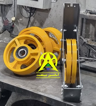 یک جفت فلکه قطر ۴۰ دو شیار با شفت و خار پلیت